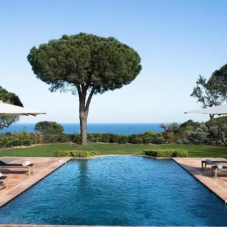 La Reserve & Hotel