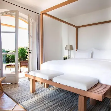 Hotel La Reserve & 5*